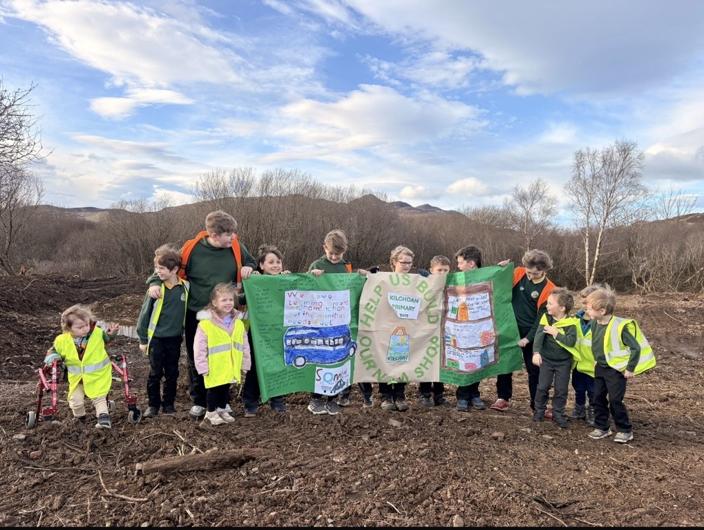 Kilchoan Primary School create banner to support Shop project